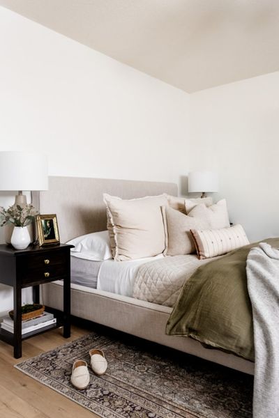 Olive Green Bedroom Decorating Ideas: Stunning Styles to Transform Your Space