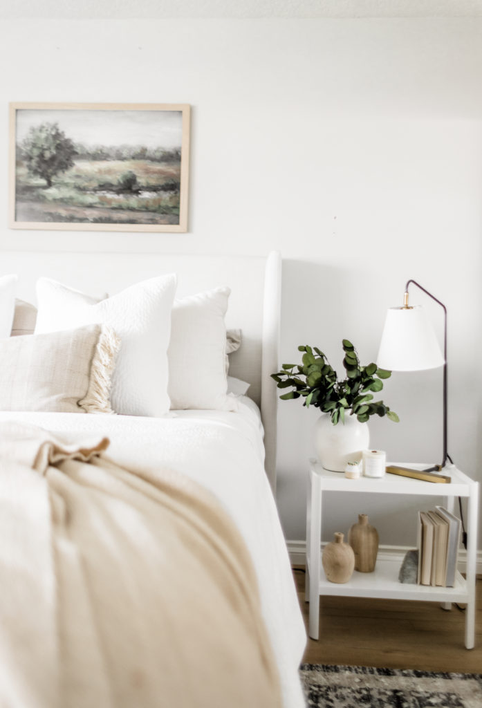 THREE WAYS TO STYLE A QUILT - Pinteresting Plans; Click here to learn how to style a quilt on Halfway Wholeistic! Quilts are my favorite bedding accessory. They add elegance to a bedroom and also breathe life into design through their texture. I got the Melton Quilt & cushion covers from The White Company & am happy with the quality! The Melton collection is simple but striking when layered with other quilts & bed linens. Quilt inspiration ideas. Bedding ideas cozy white bedroom. Bedding sets master bedroom color combos. 