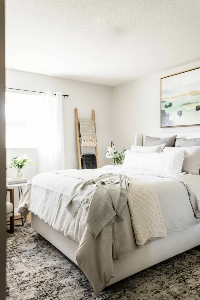 Two Ways to Style a Guest Bed – Halfway Wholeistic