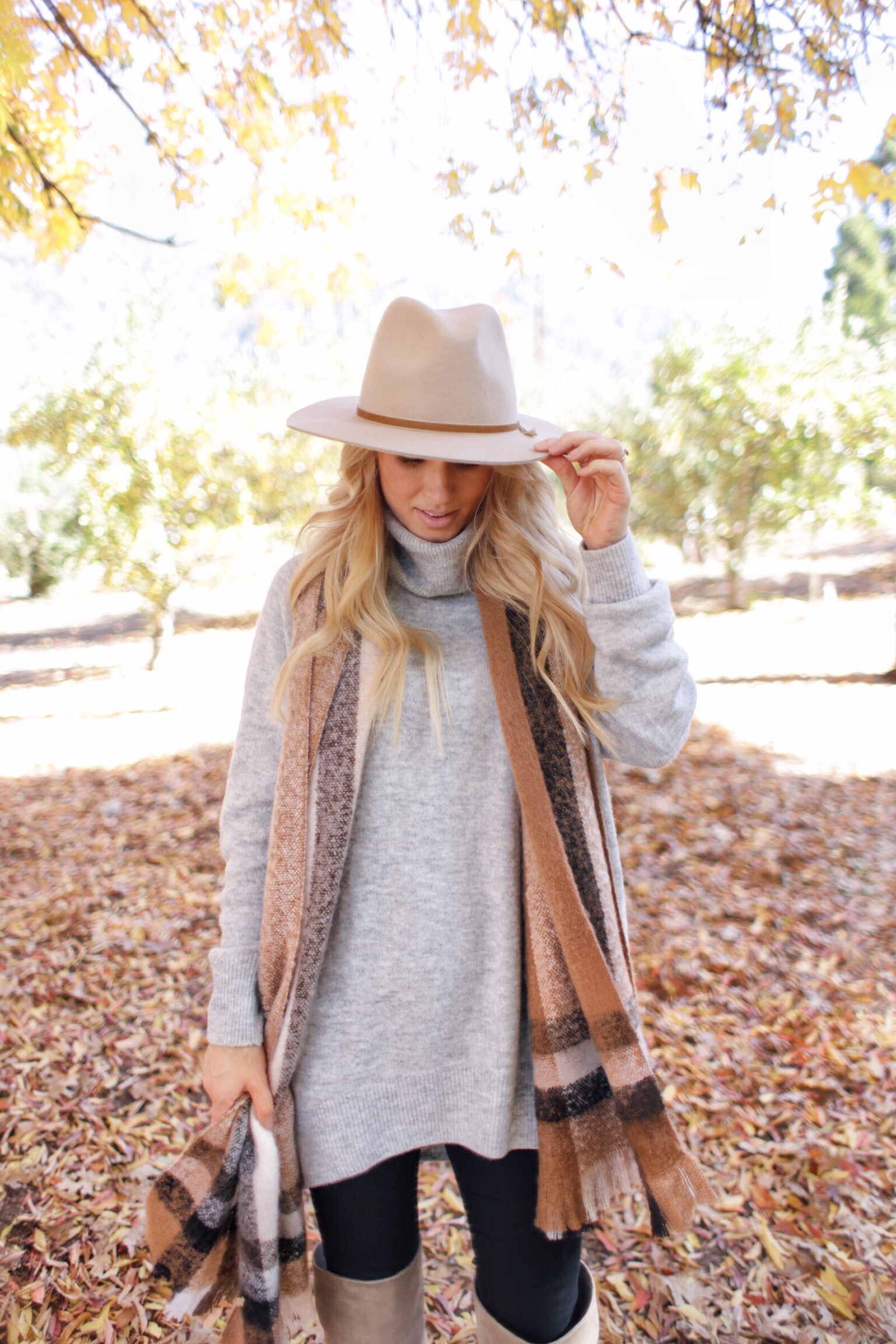 Our Trip to the Apple Orchard + Fall Fashion Favorites